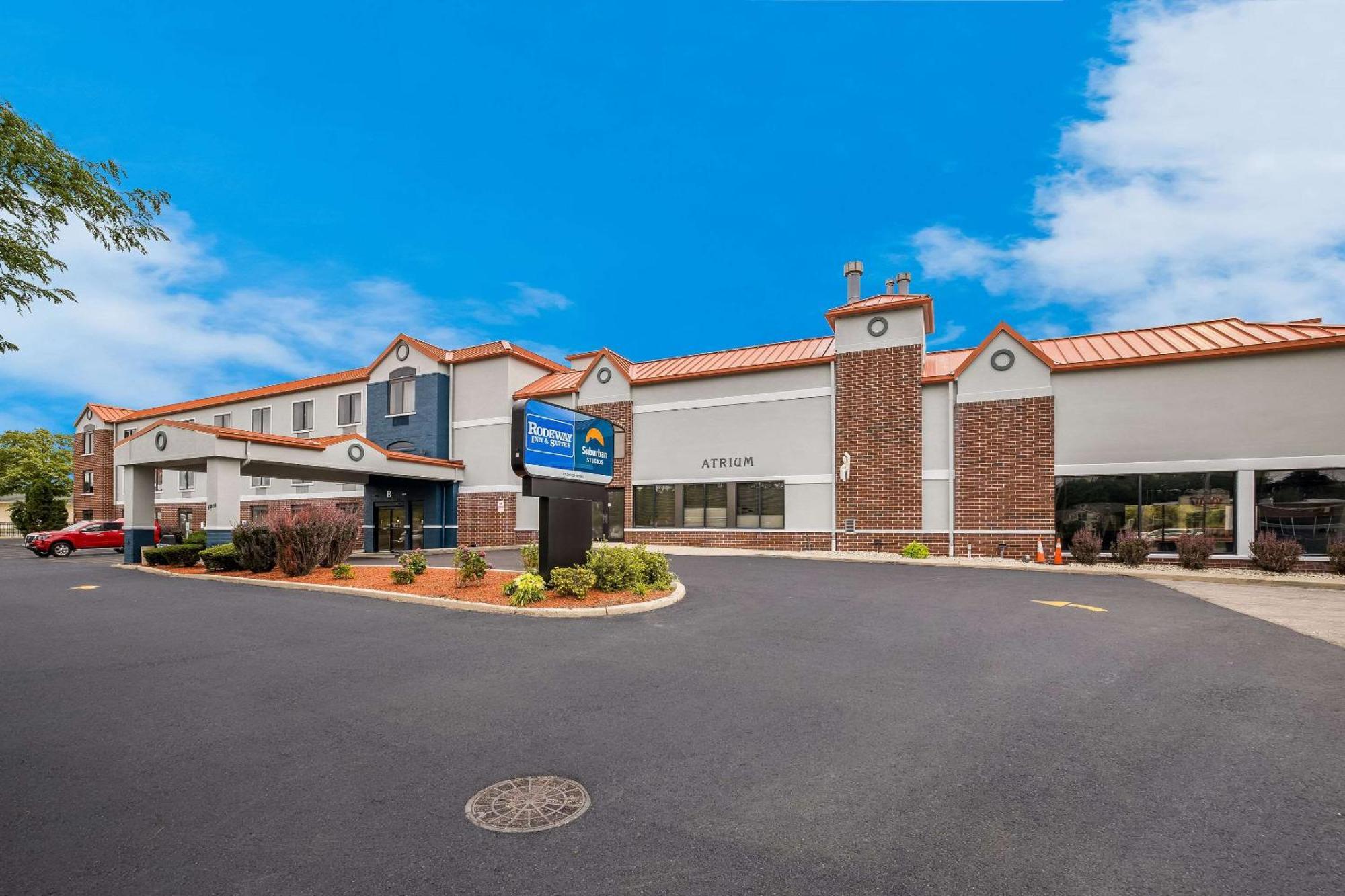 Suburban Studios Milwaukee Airport Exterior photo